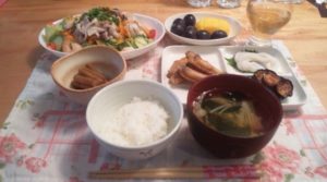 前田敦子は両親好きでマザコン 母の朝食料理画像や父 母子家庭の噂を調査